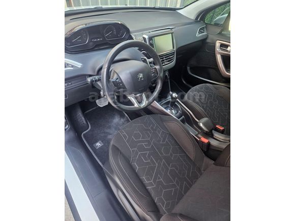 2015 Peugeot 2008 Otomatik 60 bin km.