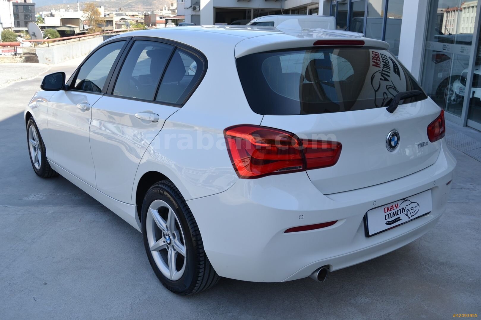 Galeriden BMW 1 Serisi 116d Joy Plus 2016 Model İzmir 149.000 km Beyaz 6
