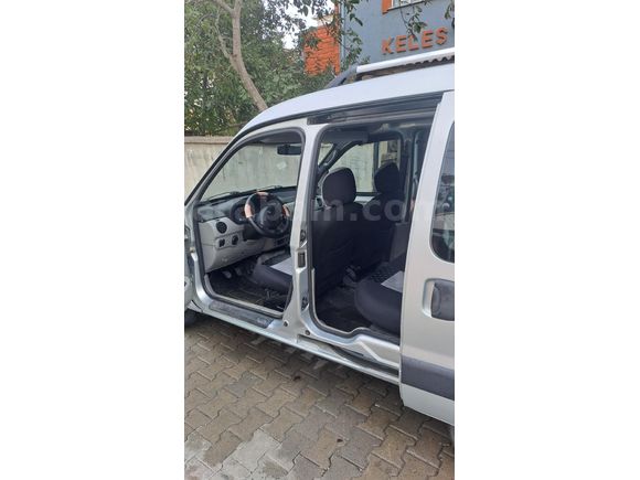 Sahibinden Renault Kangoo Multix 1.5 dCi Authentique 2004 Model  206.970 km Gri (Gümüş)
