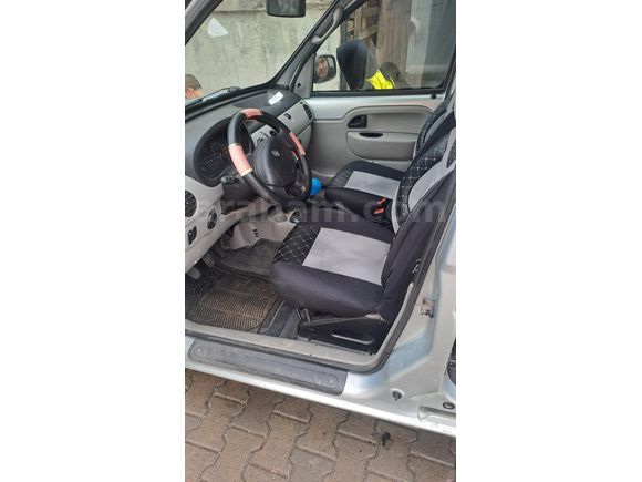Sahibinden Renault Kangoo Multix 1.5 dCi Authentique 2004 Model  206.970 km Gri (Gümüş)