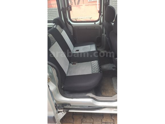 Sahibinden Renault Kangoo Multix 1.5 dCi Authentique 2004 Model  206.970 km Gri (Gümüş)