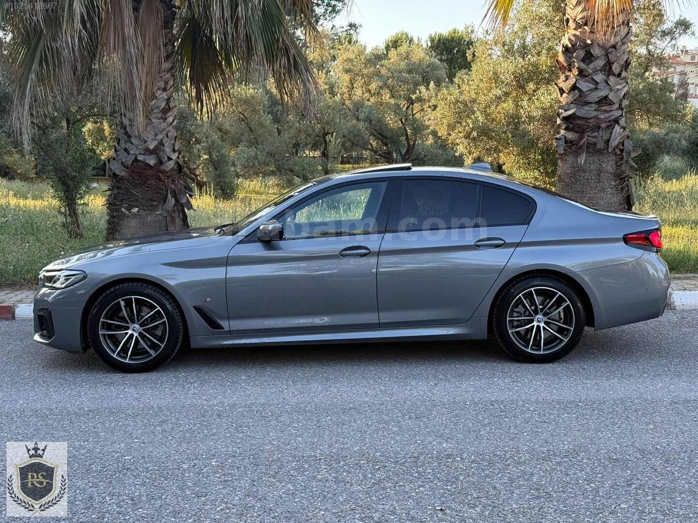 Galeriden BMW 5 Serisi 520i M Sport 2023 Model Muğla 66.000 km Gri 4