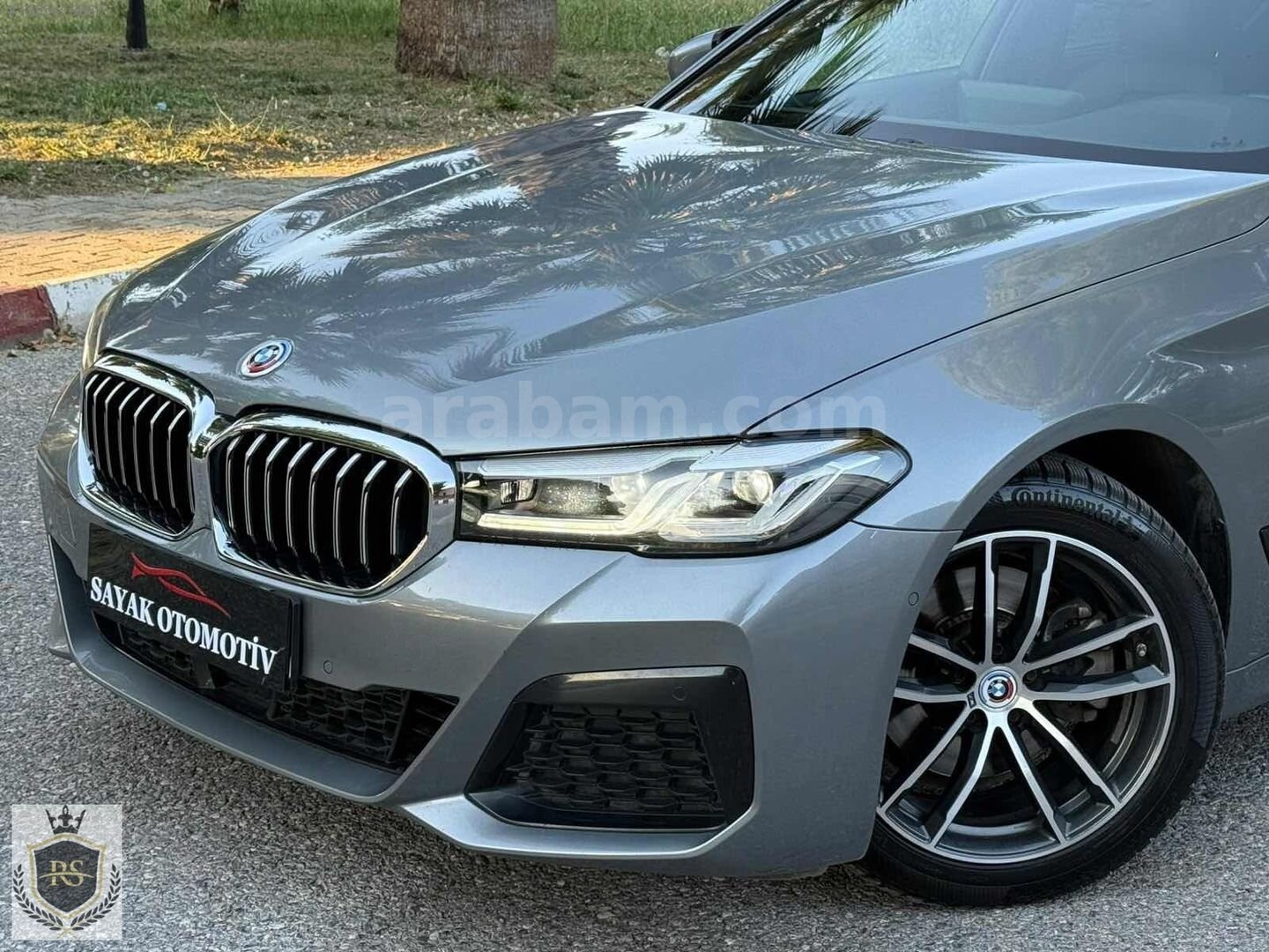 Galeriden BMW 5 Serisi 520i M Sport 2023 Model Muğla 66.000 km Gri 2
