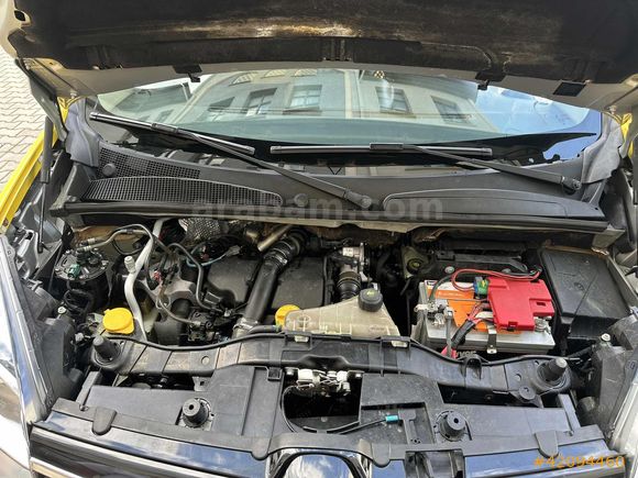 2018 MODEL RENAULT KANGOO 1.5 DCİ EXCLUSİVE OTOMOBİL RUHSATLI