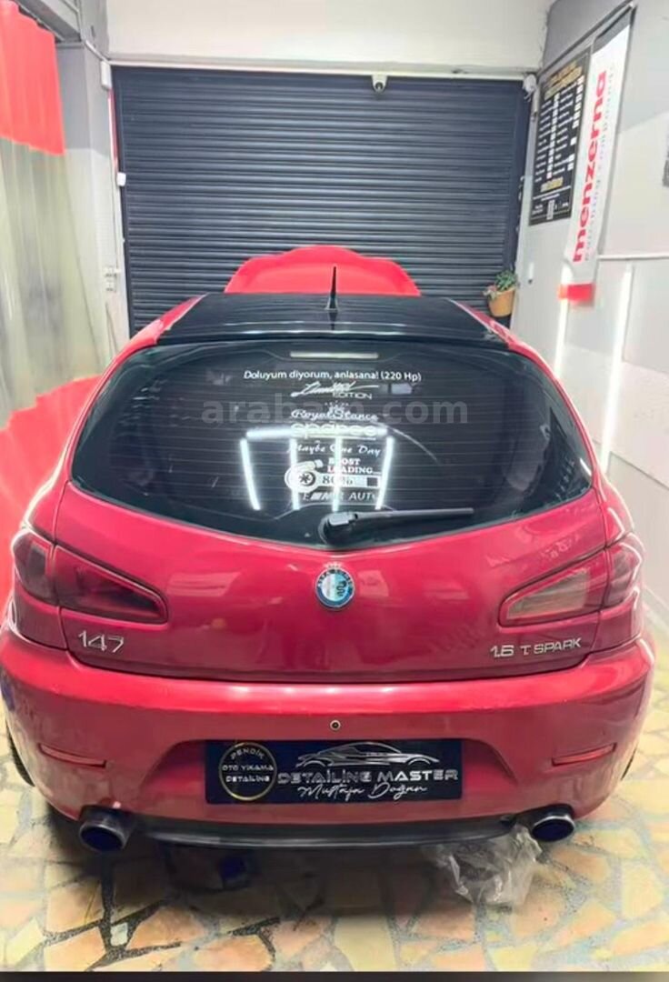 Galeriden Alfa Romeo 147 1.6 TS Black Line 2006 Model Siirt 227.000 km Kırmızı 4