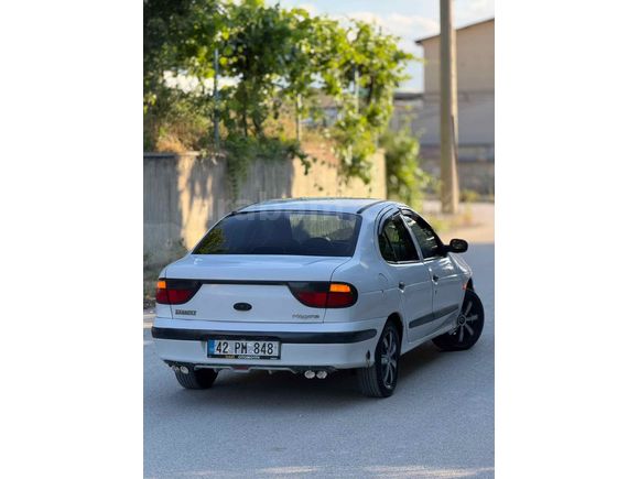 Galeriden Renault Megane 1.6 RTE 1999 Model Burdur