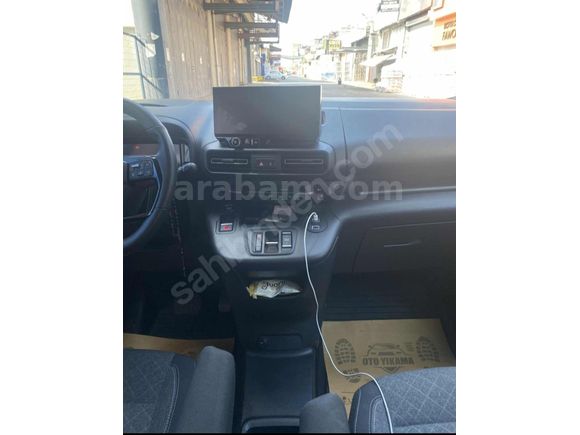 Sahibinden Opel Combo 1.5 CDTI Ultimate 2024 Model  22.000 km Beyaz