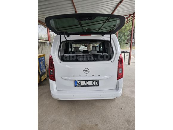 Sahibinden Opel Combo 1.5 CDTI Ultimate 2024 Model  22.000 km Beyaz