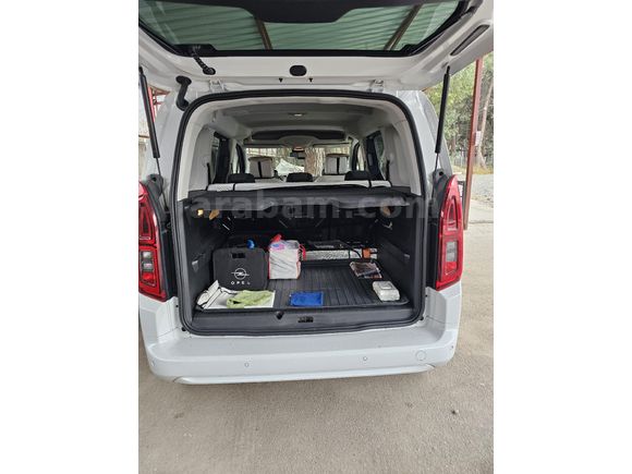 Sahibinden Opel Combo 1.5 CDTI Ultimate 2024 Model  22.000 km Beyaz