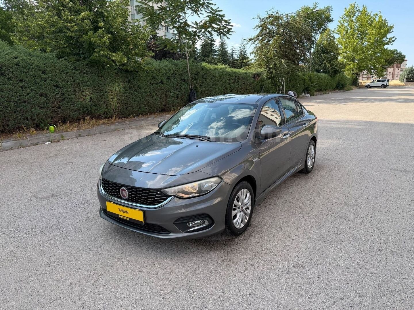 Galeriden Fiat Egea 1.4 Fire Urban 2016 Model Ankara 99.500 km Füme 2