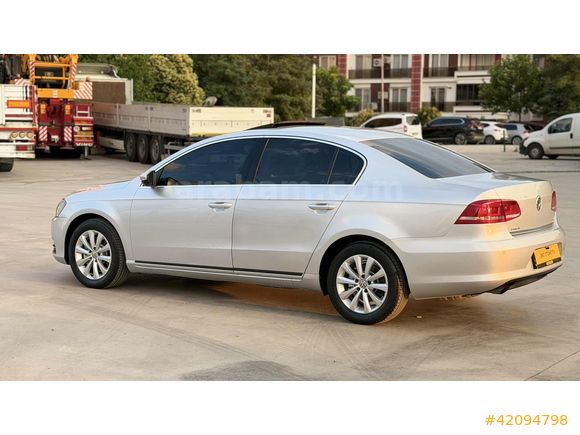 2011 PASSAT B7 OTOMATİK SANRUFLU