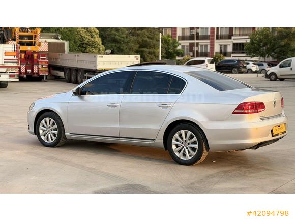 2011 PASSAT B7 OTOMATİK SANRUFLU