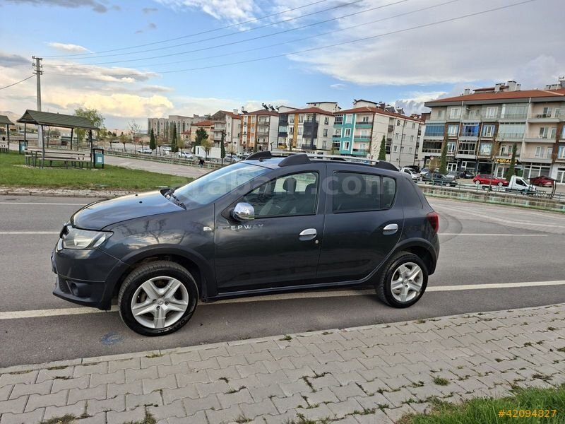 Galeriden Dacia Sandero 0.9 TCe Stepway 2016 Model Konya 315.000 km Gri