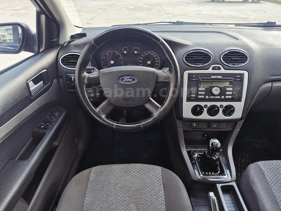 ÖĞRETMENDEN TEMİZ BAKIMLI 228.300 KM FOCUS 2 SEDAN