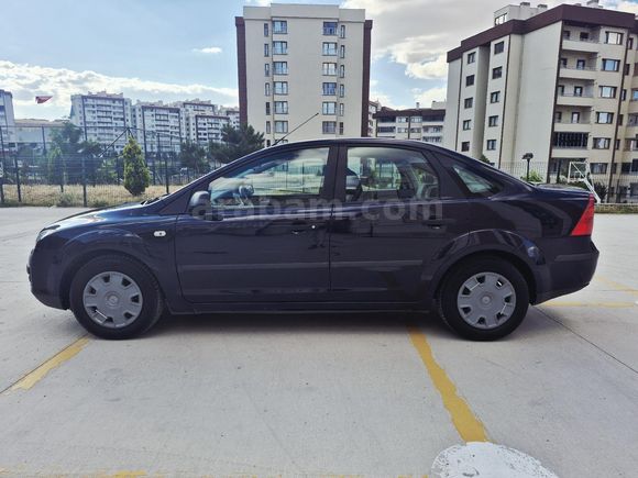 ÖĞRETMENDEN TEMİZ BAKIMLI 228.300 KM FOCUS 2 SEDAN