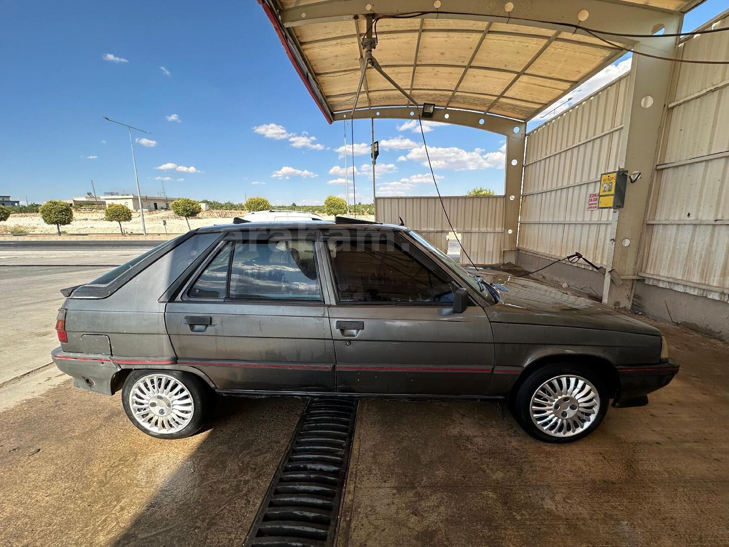 Sahibinden Renault R 11 GTE 1988 Model Şanlıurfa 999.999 km Bej 1