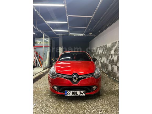 BAYAN ARABASI OTOMATİK VİTES CLİO 4 ACİL SATILIK