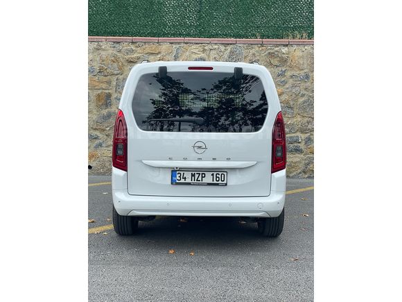 2025 OPEL COMBO 1.5 D EDİTİON OTOMATİK TEMİZ