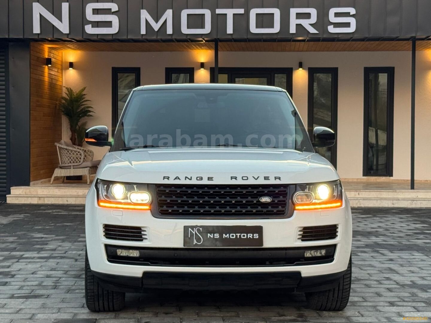 Galeriden Land Rover Range 3.0 TDV6 Vogue 2014 Model Denizli 250.000 km Beyaz 1