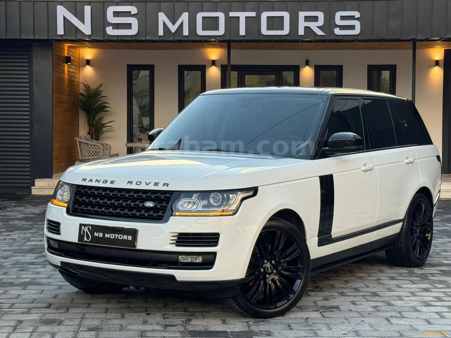 Galeriden Land Rover Range 3.0 TDV6 Vogue 2014 Model Denizli 250.000 km Beyaz 3