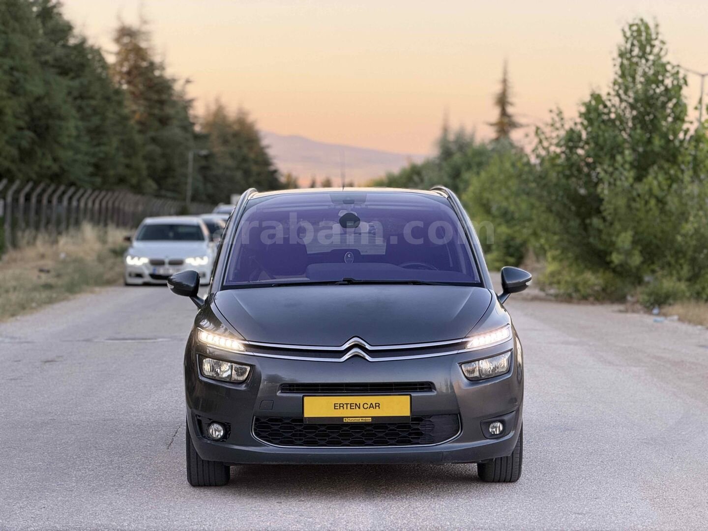 Galeriden Citroen C4 Picasso 1.6 e-HDi Intensive 2015 Model Eskişehir 194.000 km Gri 5