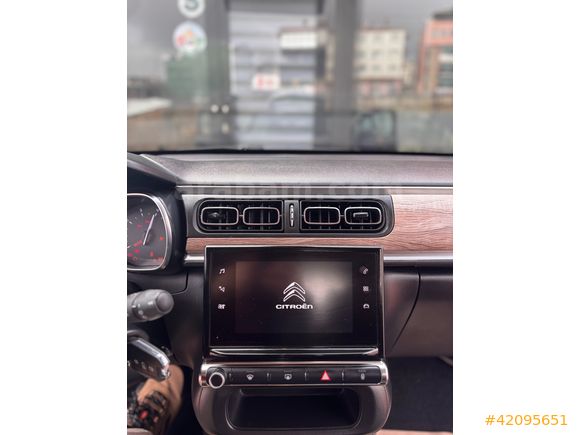 ÇAĞLAYAN OTOMOTİV'DEN" HATASIZ "2024 C3 1.2 PURETECH FEEL BOLD