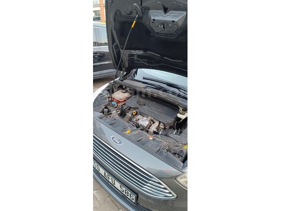 Sahibinden Ford C-Max 1.5 TDCi Titanium , 120 HP Otomatik, Full Orijinal 2017 Model