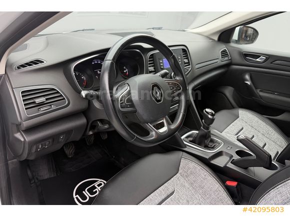 2017 RENAULT MEGANE SEDAN 1.5 DCI TOUCH CRUISE ECO KEYLESS