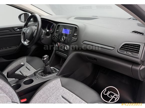 2017 RENAULT MEGANE SEDAN 1.5 DCI TOUCH CRUISE ECO KEYLESS