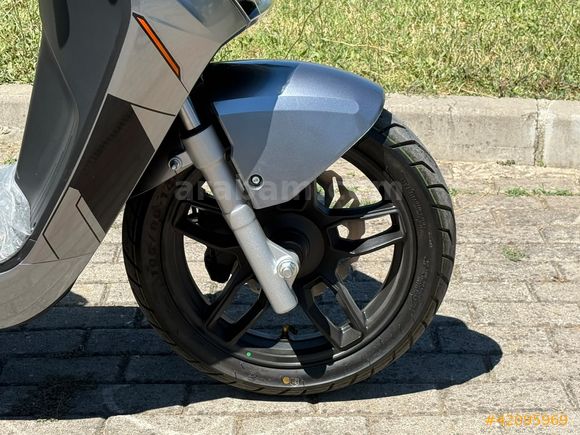 E3 HP TEK ŞARJDA 160 KM MENZİL 95 KM HIZ 7.000 W ÇİFT BATARYALI