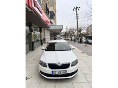 Sahibinden Skoda Octavia 1.6 TDI Ambition 2016 Model  308.000 km 
Beyaz