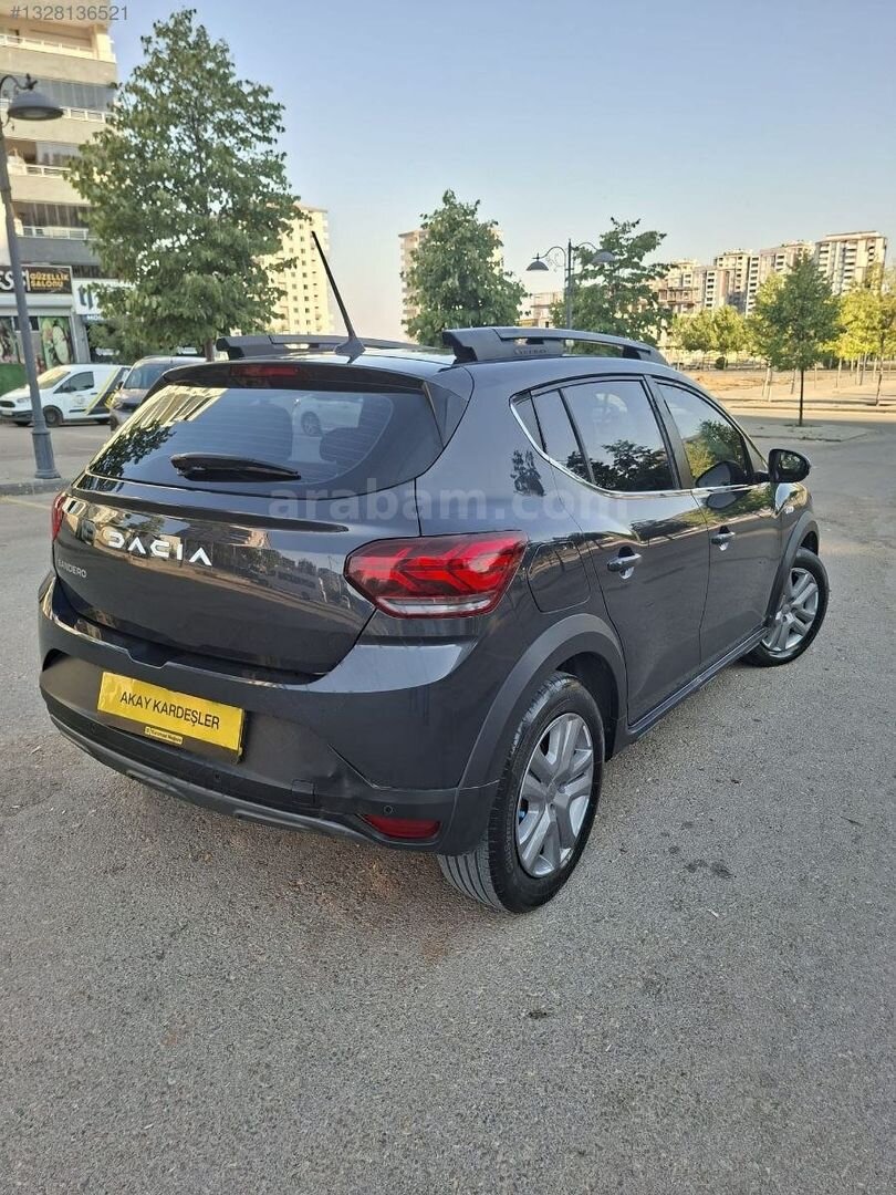 Galeriden Dacia Sandero 1.0 TCe Prestige 2023 Model Gaziantep 46.000 km Füme 7