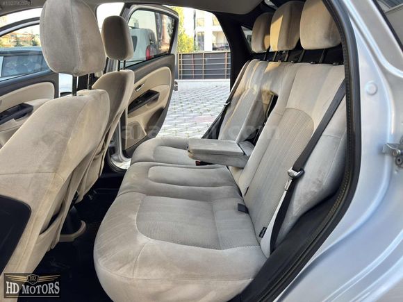 2011 LİNEA 1.3 MJET EMOTİON PLUS FULL + FULL OTOMATİK VİTES
