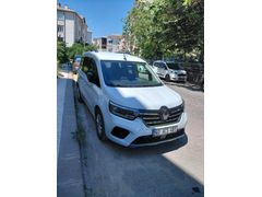 Sahibinden Renault Kangoo Multix 1.5 BluedCi Iconic 2025 Model Kırşehir