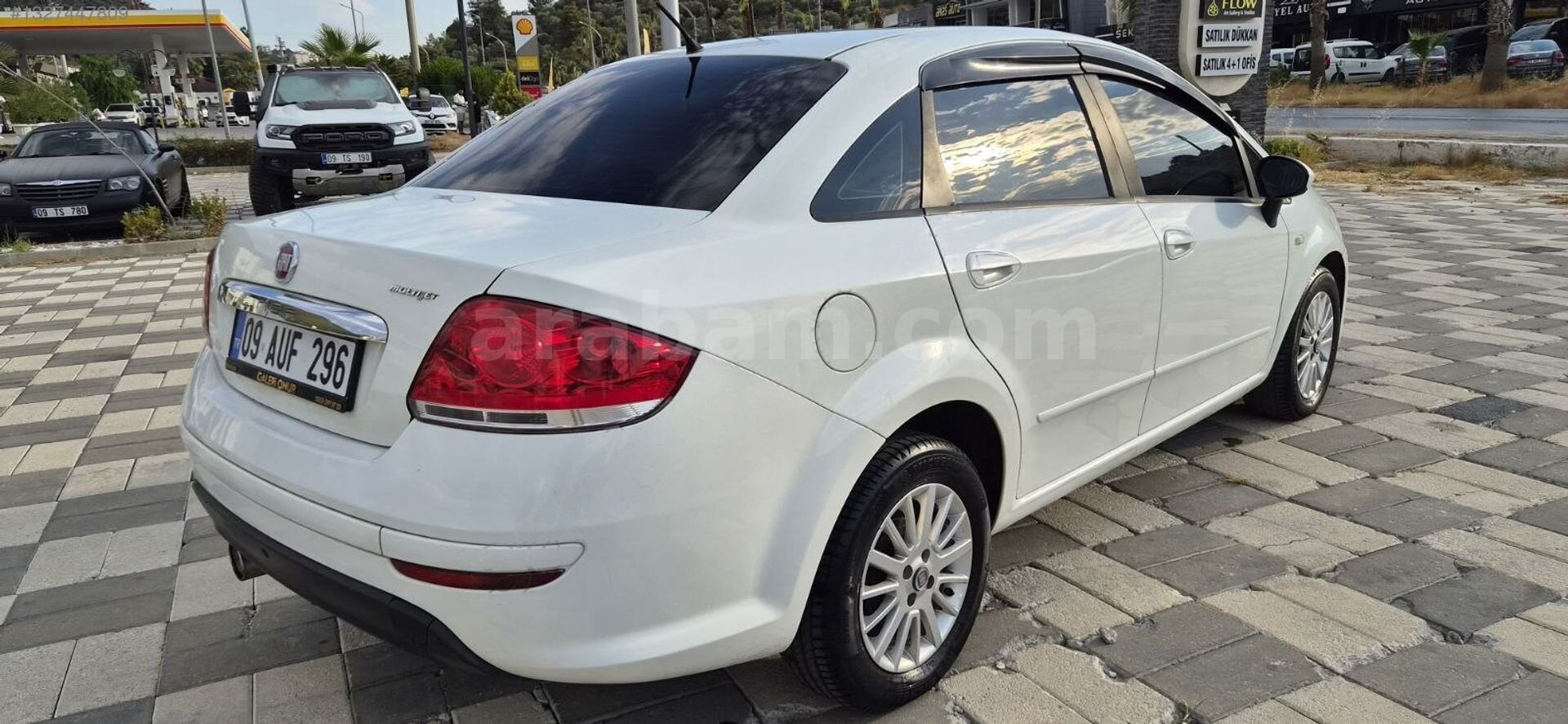 Galeriden Fiat Linea 1.3 Multijet Pop 2013 Model Aydın 228.000 km Beyaz 6