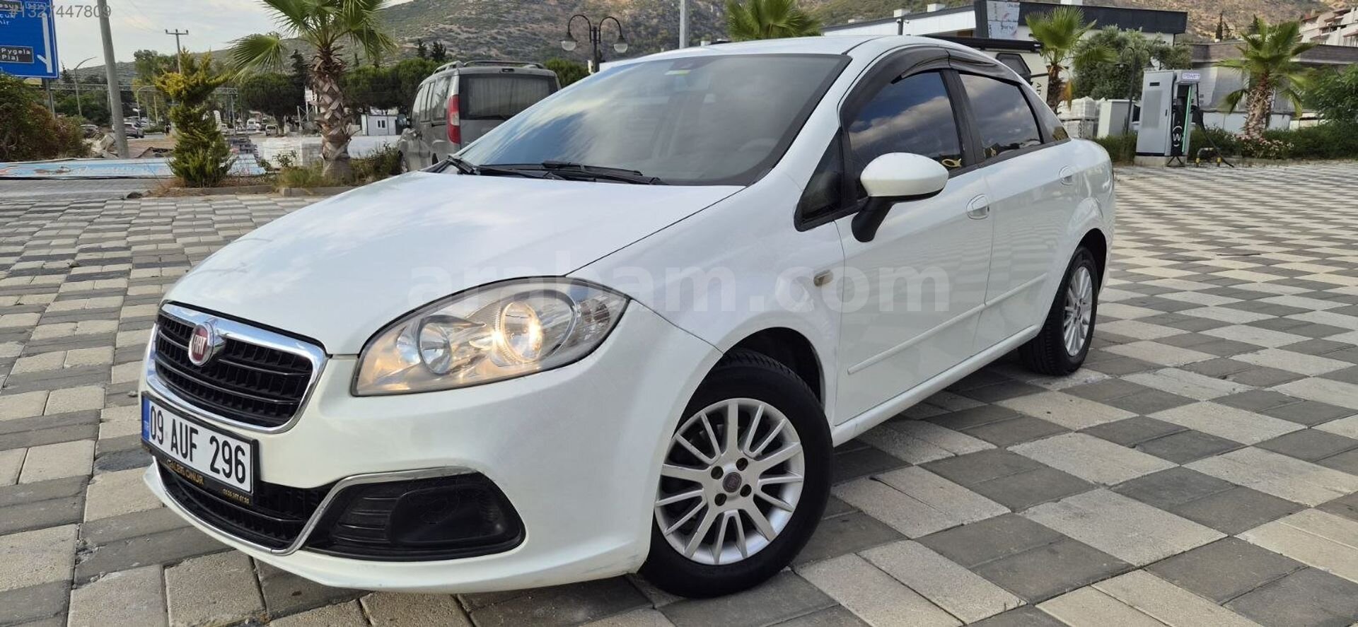 Galeriden Fiat Linea 1.3 Multijet Pop 2013 Model Aydın 228.000 km Beyaz 2