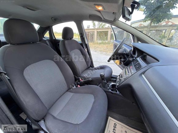 AUTO İLHAN'DAN_2O14_190*KM_MAKYAJLI_1.3_MULTIJET_95HP_FİAT_LİNEA