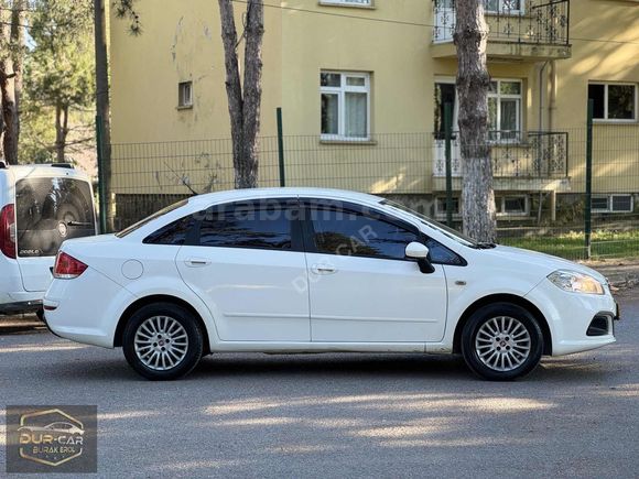 DUR-CAR'DAN DEĞİŞENSİZ 2015 MODEL 180 BİN KM POP GSR'Lİ