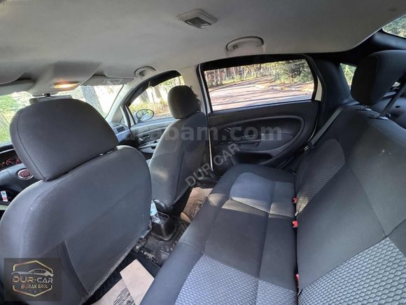 DUR-CAR'DAN DEĞİŞENSİZ 2015 MODEL 180 BİN KM POP GSR'Lİ