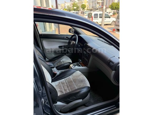  Çift kırmız motor Passat  otomatik