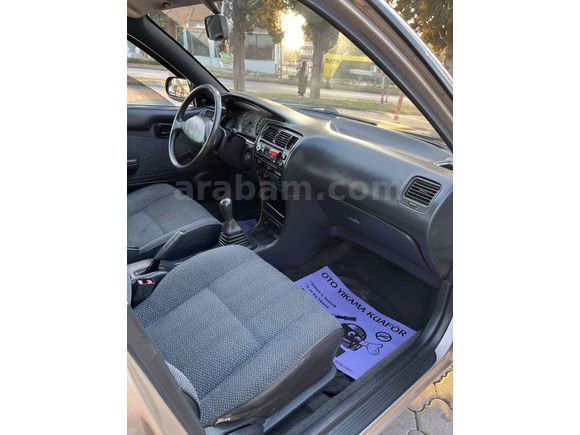 Sahibinden Toyota Corolla 1.6 XLi 1995 Model 