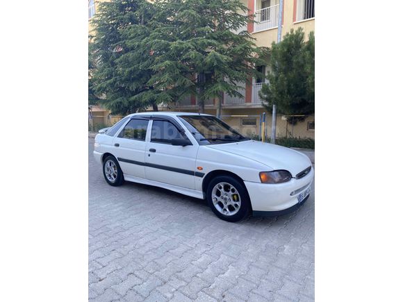 Aciil ihtiyaçtan Ford Escort 1.6 CLX 1996 Model 