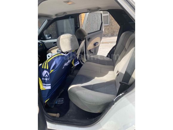 Aciil ihtiyaçtan Ford Escort 1.6 CLX 1996 Model 