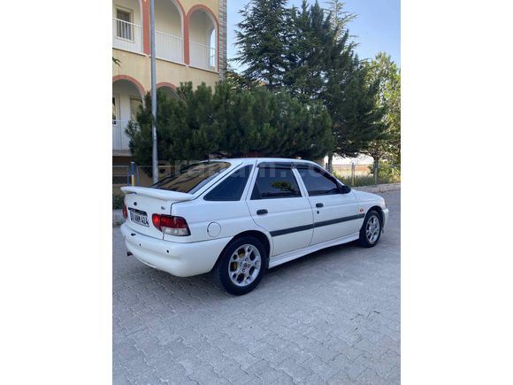Aciil ihtiyaçtan Ford Escort 1.6 CLX 1996 Model 