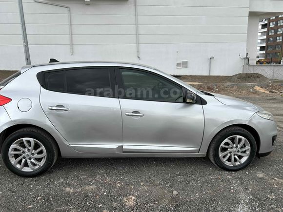 Sahibinden Renault Megane 1.5 dCi Extreme 2012 Model 