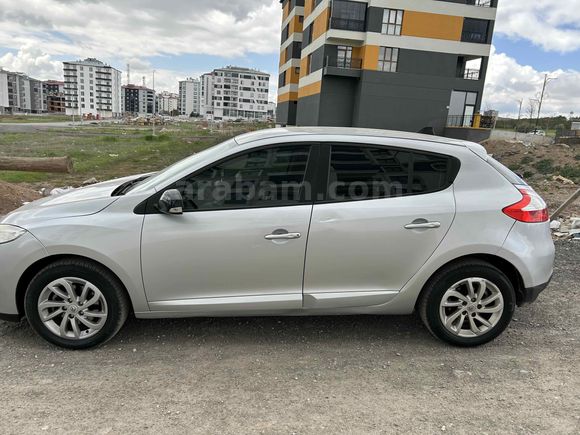 Sahibinden Renault Megane 1.5 dCi Extreme 2012 Model 