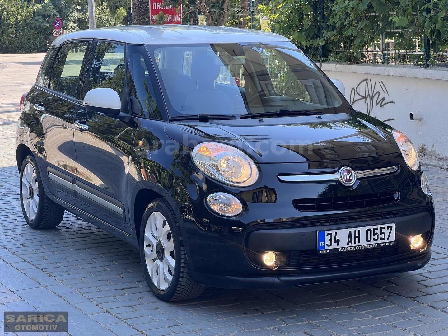 Galeriden Fiat 500 Ailesi 500L 1.3 Mjet Bi-Color 2013 Model Antalya 172.000 km Siyah 2