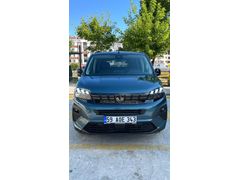 Sahibinden Peugeot Rifter 1.5 BlueHDI Allure 2025 Model