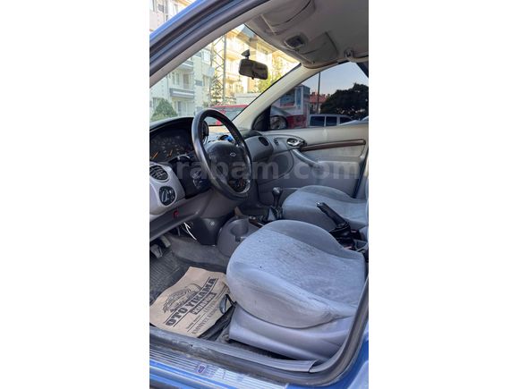 Sahibinden Ford Focus 1.6 Ghia 2000 model ghia