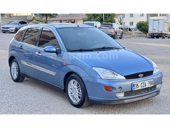 Sahibinden Ford Focus 1.6 Ghia 2000 model ghia